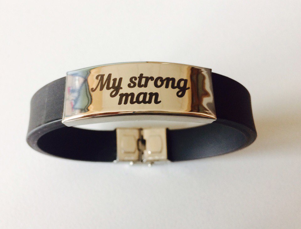 Кипит работа, да день мал.