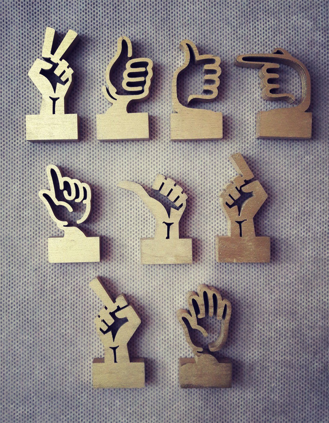 под каждую эмоцию мы изготовим жест!