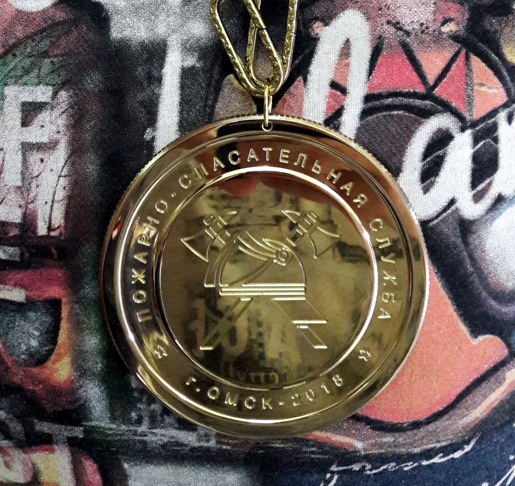 трудимся не покладая рук!