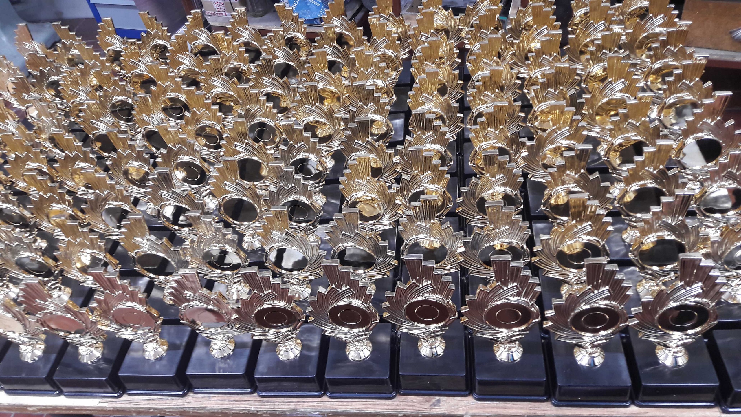 Награды всем и каждому!