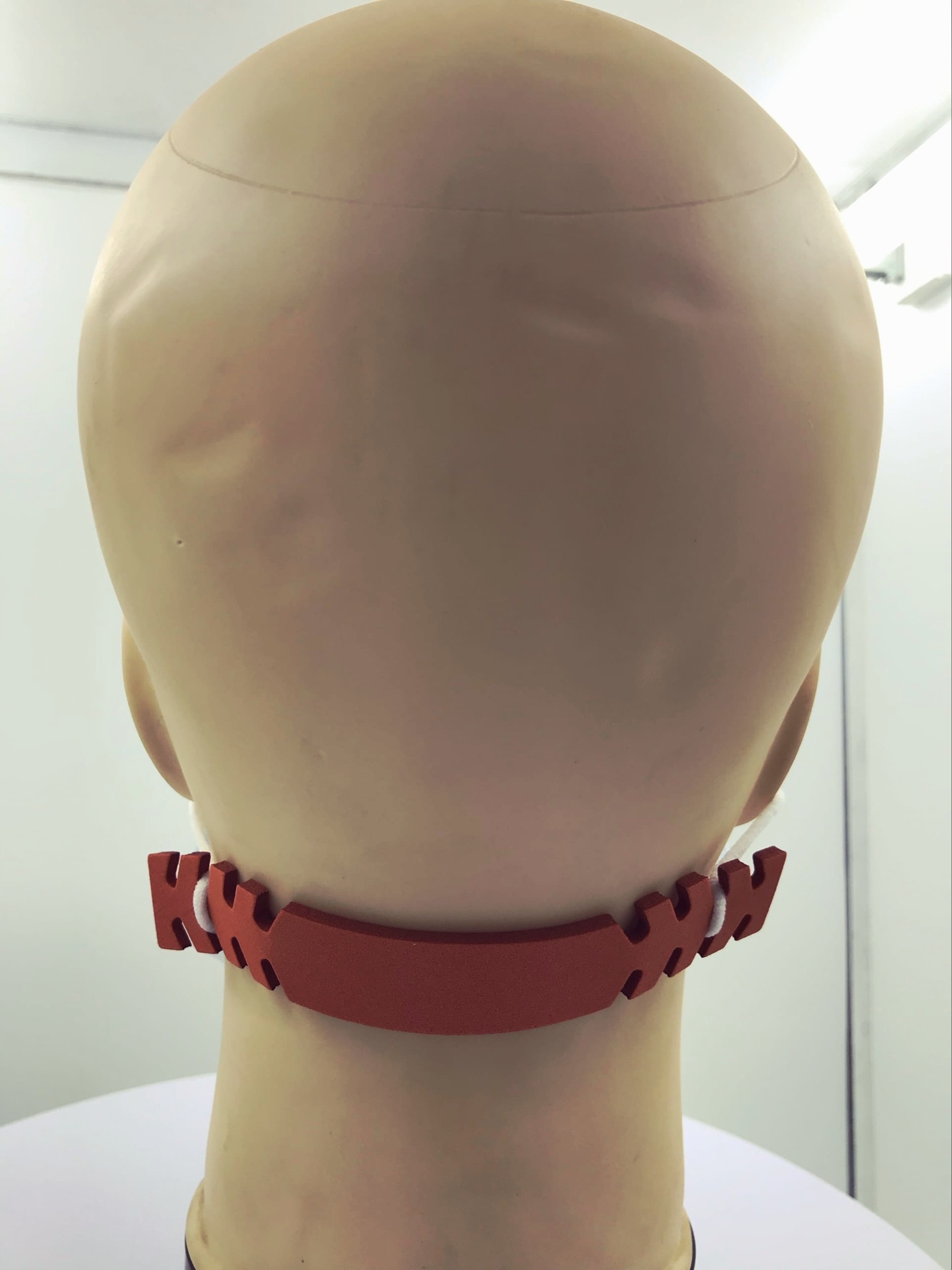 Крепление для маски.