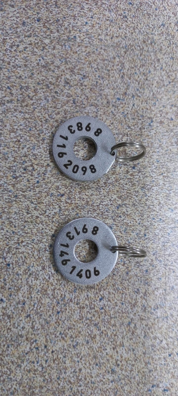 Механическая и лазерная гравировка.