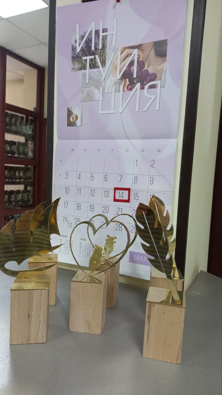 Сувениры для учителей.